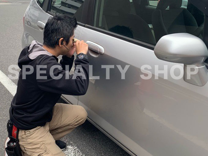 インロック解錠作業風景